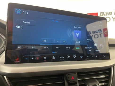 Used 2025 Ford Escape Platinum image 11