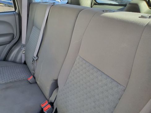 Used 2005 Jeep Liberty Sport image 27