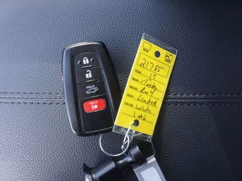Used 2019 Toyota RAV4 Limited w/ Advanced Technology Package AWD/4WD image 35