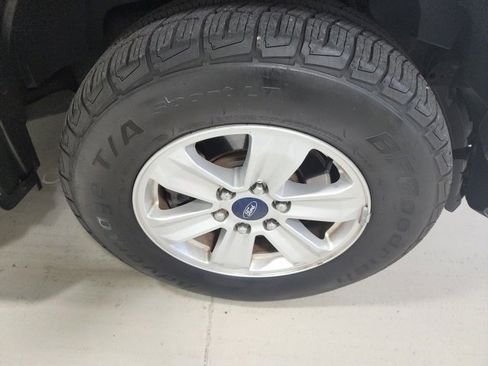 Used 2015 Ford F150 XLT w/ Equipment Group 301A Mid RWD image 15