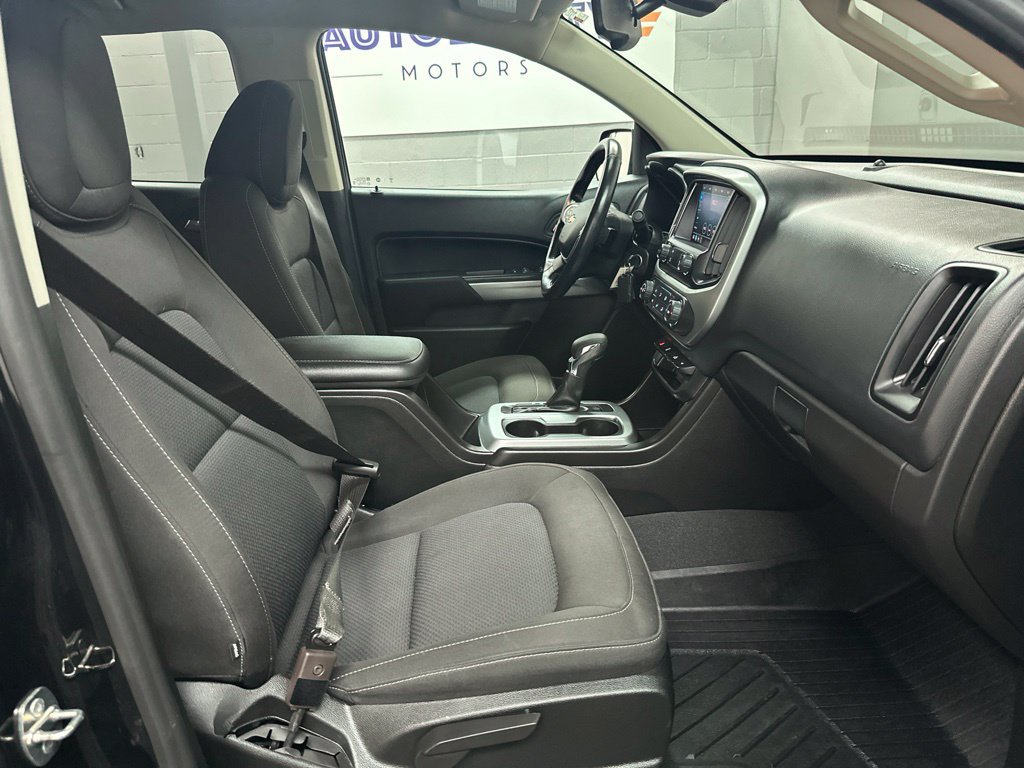 Used 2022 Chevrolet Colorado LT w/ LT Convenience Package AWD/4WD image 21