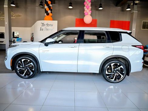 Used 2023 Mitsubishi Outlander SEL 40th Anniversary image 8
