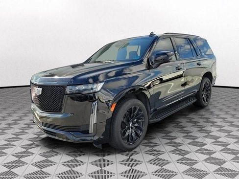 Certified 2021 Cadillac Escalade Sport w/ LPO, ONYX Package image 3