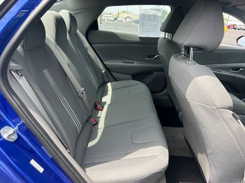 Used 2023 Hyundai Elantra SEL w/ Preferred Accessory Package FWD image 29