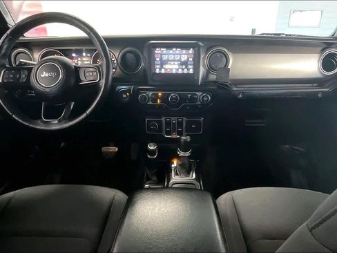 Used 2018 Jeep Wrangler Unlimited Sport S AWD/4WD image 7