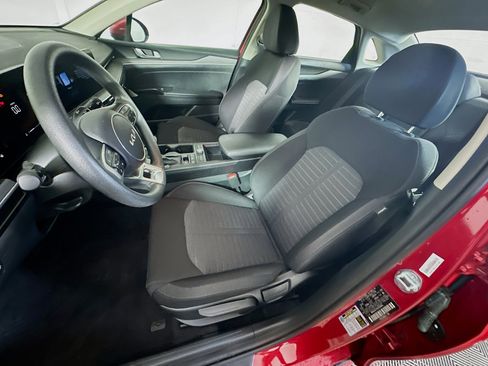Used 2025 Kia K5 LXS image 13