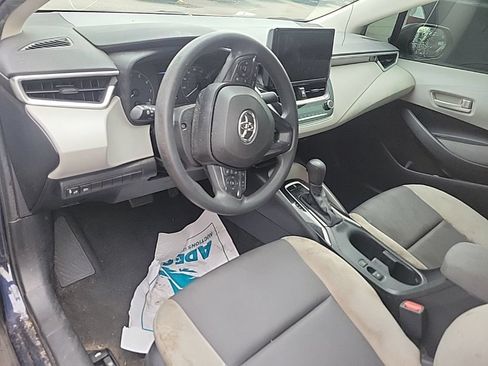 Used 2023 Toyota Corolla LE FWD image 7