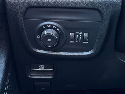 New 2025 Jeep Grand Cherokee Overland w/ Luxury Tech Group IV image 41