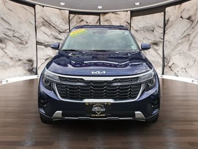 Used 2024 Kia Seltos EX