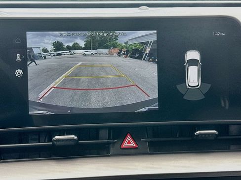 Used 2025 Kia Sportage EX AWD/4WD image 14