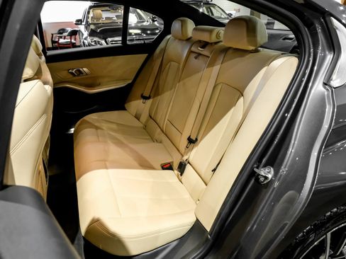 Used 2020 BMW 330i Sedan w/ Convenience Package image 43