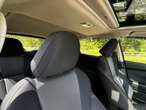 Used 2021 Subaru Crosstrek 2.0i Premium w/ Moonroof Package AWD/4WD image 21