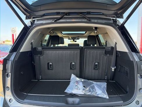 New 2026 Nissan Pathfinder Platinum image 20