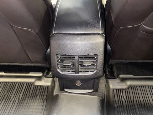 Used 2020 Ford Fusion SE w/ Equipment Group 151A image 24