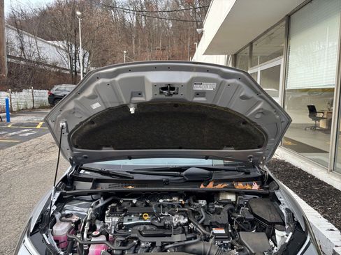 Used 2025 Toyota Prius LE image 30