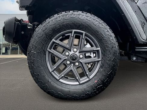 New 2026 Jeep Gladiator Sport image 8