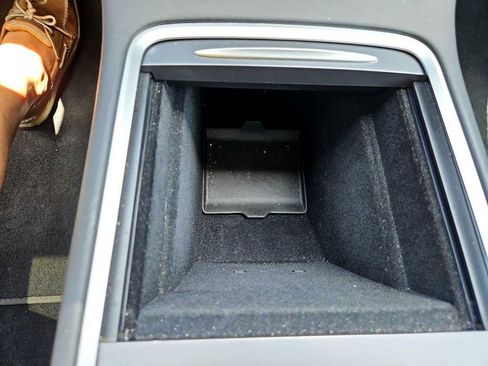 Used 2021 Tesla Model Y Performance image 17