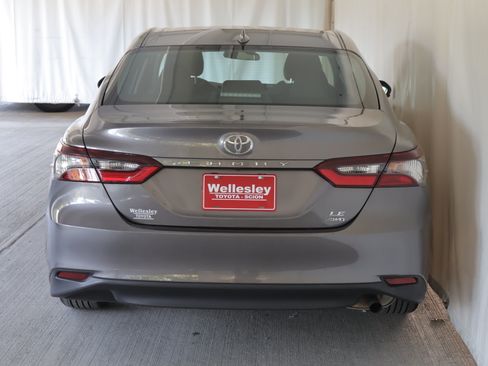 Used 2024 Toyota Camry LE AWD/4WD image 25