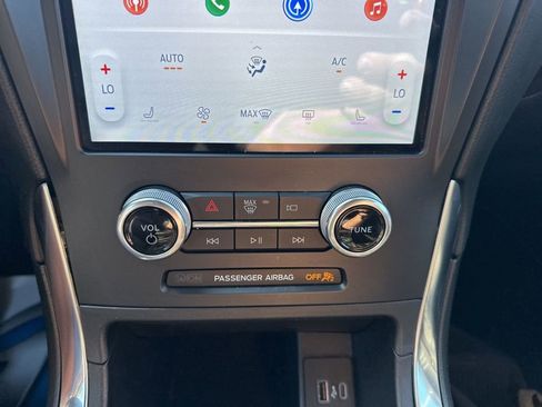 Used 2022 Ford Edge ST image 27