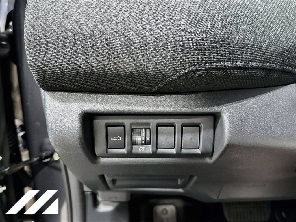 Used 2026 Subaru Outback Premium AWD/4WD image 9