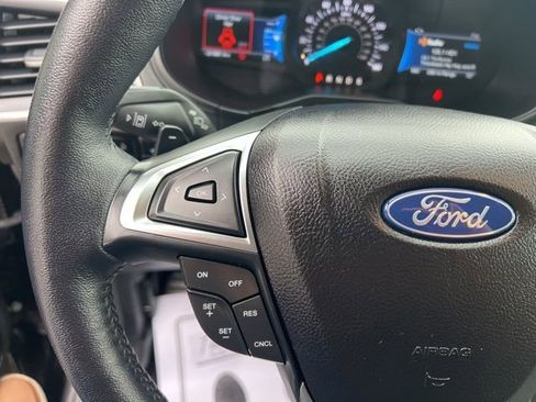 Used 2023 Ford Edge Titanium w/ Class II Trailer Tow Package image 28