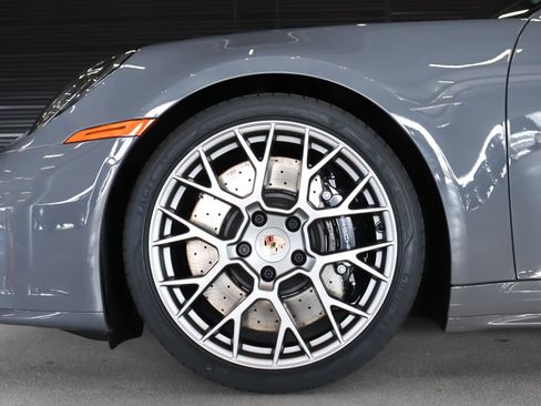 New 2026 Porsche 911 Carrera 4S image 12