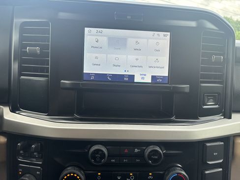 Used 2025 Ford F250 XLT AWD/4WD image 16