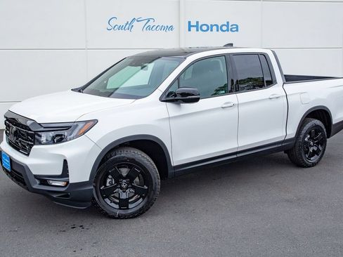 New 2026 Honda Ridgeline Black Edition image 2