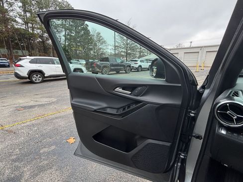 Used 2025 Chevrolet Equinox LT image 20