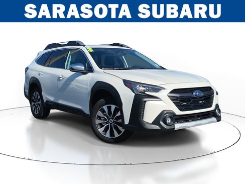 Used 2023 Subaru Outback Touring XT image 1