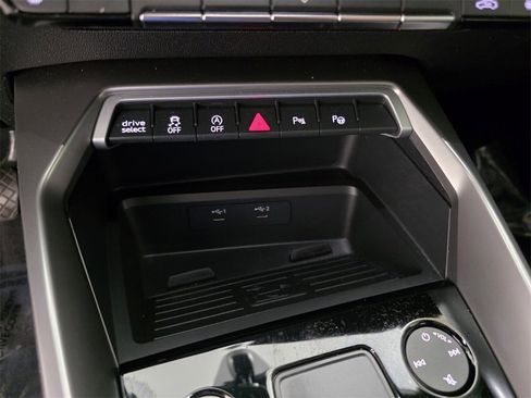 Used 2023 Audi A3 2.0T Premium image 24