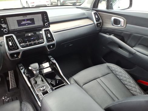 Used 2023 Kia Sorento SX Prestige AWD/4WD image 15