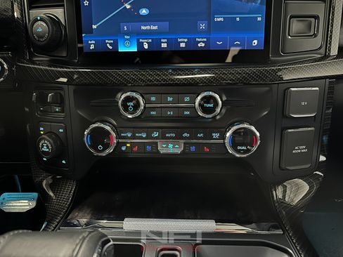 Used 2021 Ford F150 Lariat w/ Equipment Group 502A High image 30