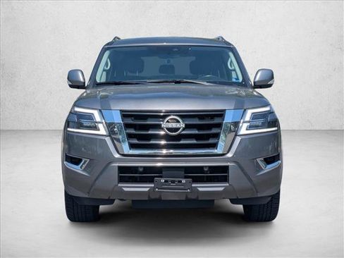 Used 2022 Nissan Armada SV AWD/4WD image 2
