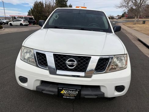 Used 2018 Nissan Frontier SV AWD/4WD image 6
