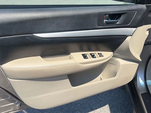 Used 2014 Subaru Outback 2.5i w/ Popular Package #1A AWD/4WD image 27