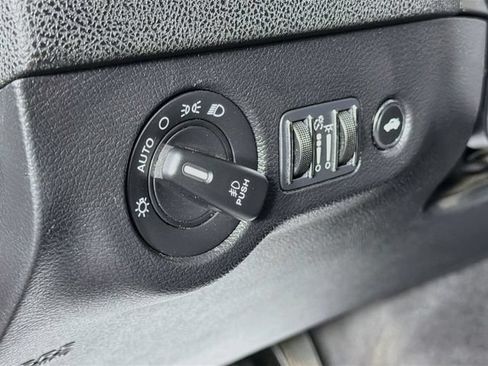 Used 2019 Dodge Charger GT RWD image 10