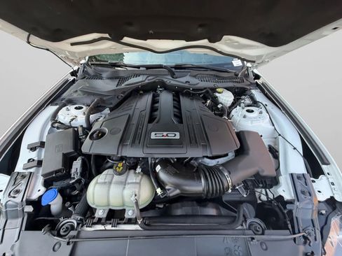 Used 2021 Ford Mustang GT Premium w/ Black Accent Package RWD image 38