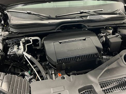 New 2025 Honda Pilot Touring image 15