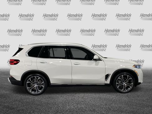 Used 2026 BMW X5 xDrive50e w/ Climate Comfort Package AWD/4WD image 9