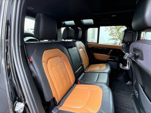 Used 2021 Land Rover Defender 110 X image 27