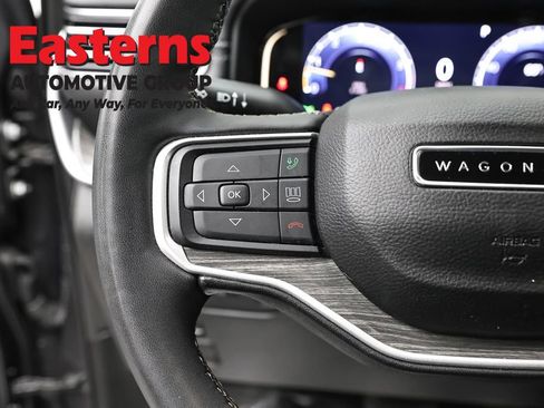 Used 2024 Jeep Wagoneer Series II AWD/4WD image 15