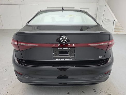 Used 2025 Volkswagen Jetta SE w/ Sunroof Package FWD image 10