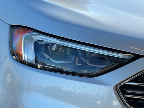 Used 2019 Ford Edge Titanium w/ Equipment Group 301A image 10