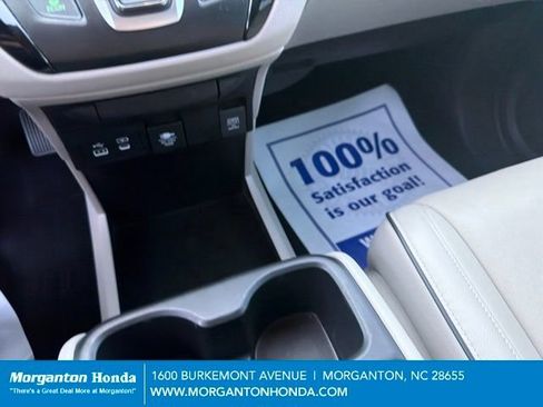 Used 2025 Honda Odyssey Touring image 8