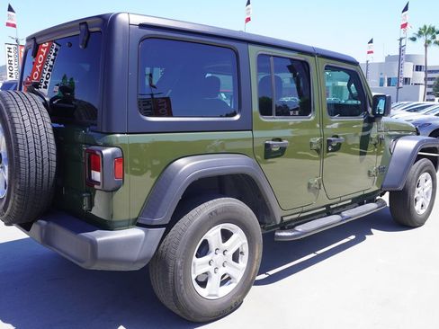 Used 2022 Jeep Wrangler Unlimited Sport AWD/4WD image 6