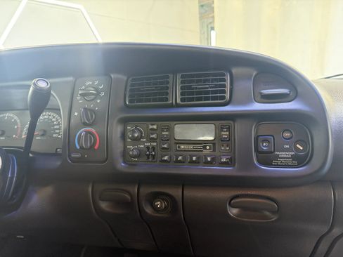 Used 1998 Dodge Ram 1500 Truck 4x4 Regular Cab image 30