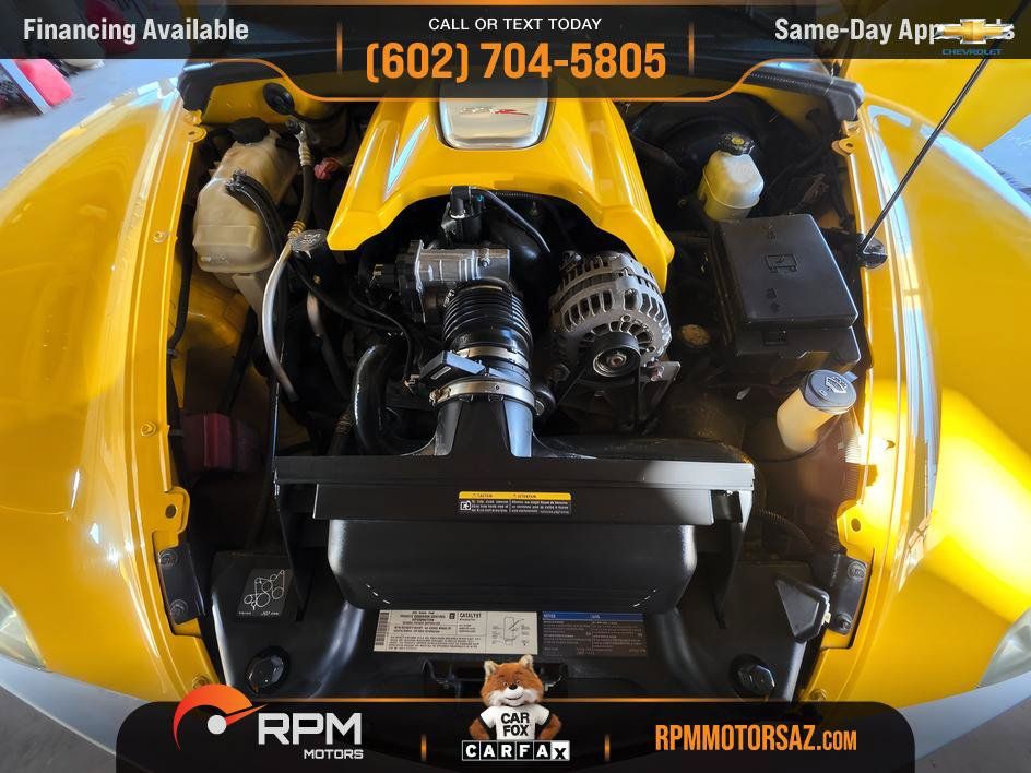 Used 2004 Chevrolet SSR w/ Preferred Equipment Group RWD image 24