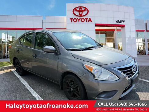 Used 2019 Nissan Versa S Plus FWD image 1