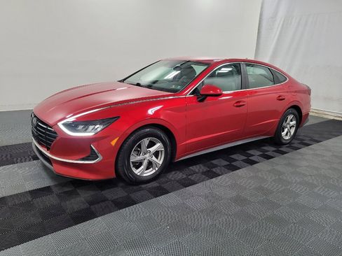 Used 2021 Hyundai Sonata SE FWD image 2